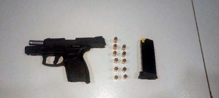 Polícia -Taxista é preso após tentar matar colega no IG Shopping