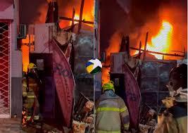 Polícia - Vídeo: Incêndio destrói oficina de motos no centro de Porto Velho