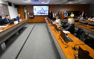 Política - Liderados por Flori, prefeitos do Cone-Sul anunciam apoio a Marcos Rogério