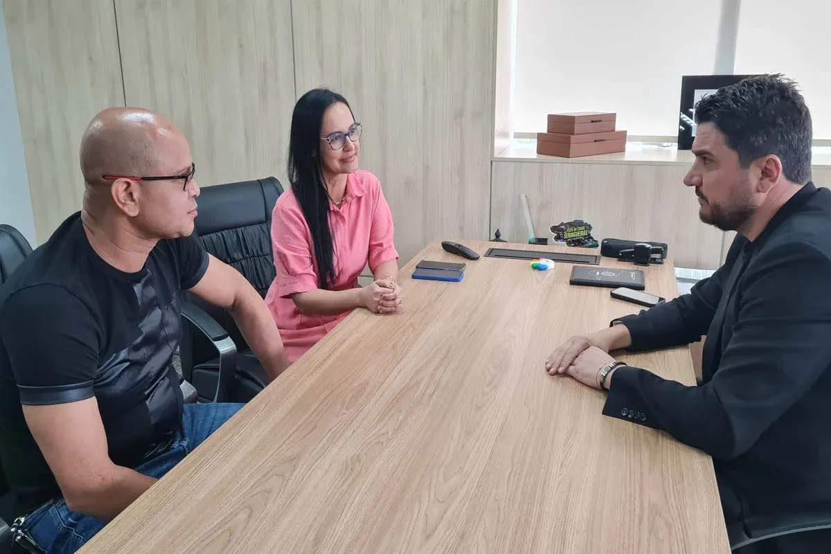 Reunião  Deputado - Jean Mendonça recebe representantes da CDL de Porto Velho e destaca importância do comércio para a economia