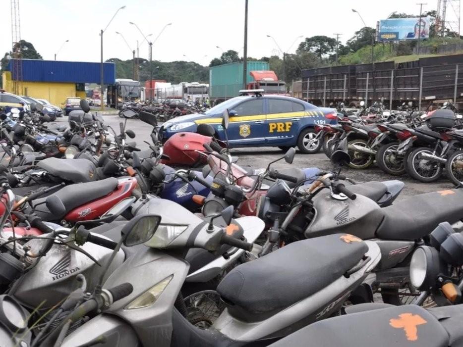 RODOVIÁRIO FEDERAL - DOCUMENTÁVEIS E SUCATAS: PRF abre leilão de veículos apreendidos em Rondônia com lances online