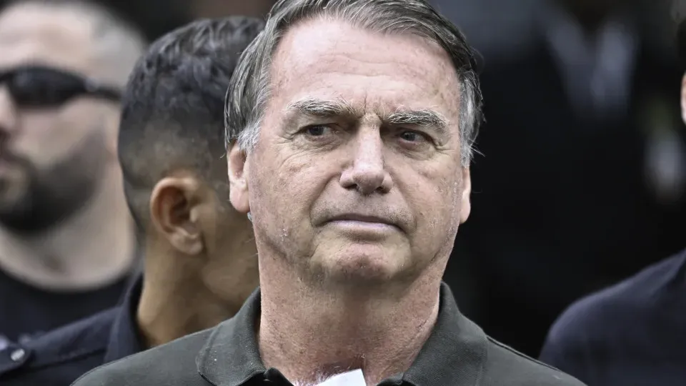 STF autoriza que assessor de Trump visite Bolsonaro na prisão