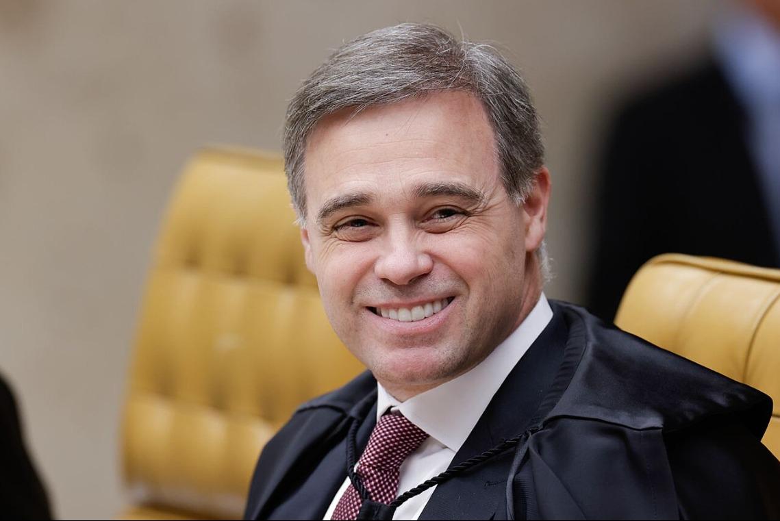 STF - Mendonça dá prazo de 48 horas para Alcolumbre prorrogar CPMI do INSS
