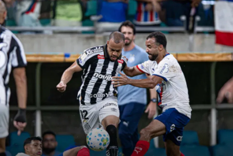 Brasileirão: Santos sai na frente, mas Bahia arranca empate no fim