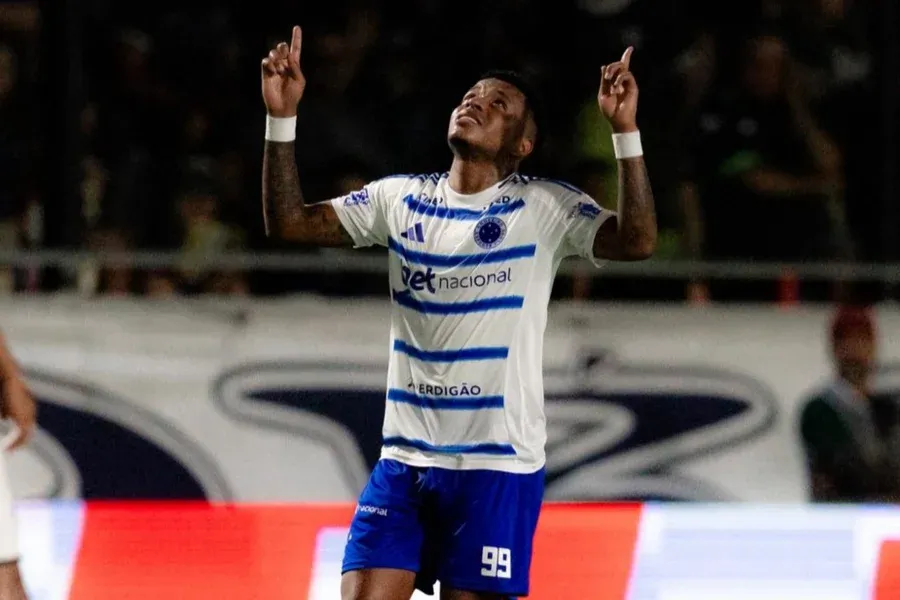Esportes - Brasileirão: Arroyo marca e Cruzeiro vence o Remo por 1 x 0 no Pará