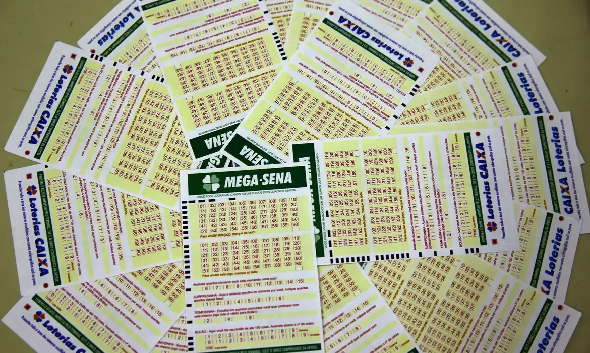 Geral Mega-Sena sorteia prêmio estimado em R$ 100 milhões neste sábado
