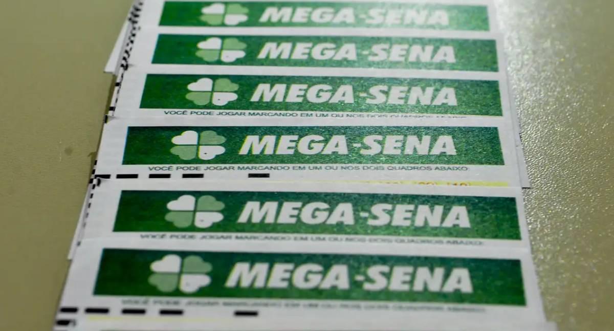 Notícias - Mega-Sena acumula e prêmio vai a R$ 130 milhões para próximo sorteio
