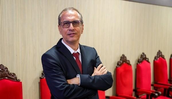 Política - Governador escolhe o mais votado em lista do TJRO e nomeia procurador Alexandre Corbacho novo desembargador