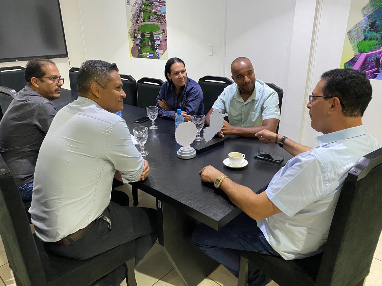 Prefeito Aldo Júlio recebe proposta para tornar Rolim de Moura a Capital Universitária da Zona da Mata