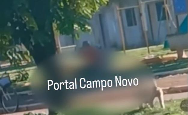 TESÃO INSANO - Tarado é flagrado ‘se tocando’ em praça na frente de crianças em MT; vídeo
