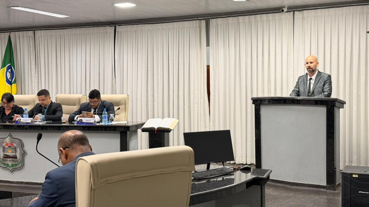 Vereador Edinho encaminhou Indicações ao Executivo voltadas à melhoria da infraestrutura urbana e das condições de mobilidade e saúde pública no município 