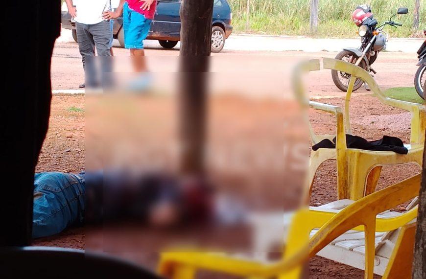 VÍDEO - EXECUÇÃO SUMÁRIA | Homem chega de moto, manda vítima deitar e dispara várias vezes em MT; imagens fortes
