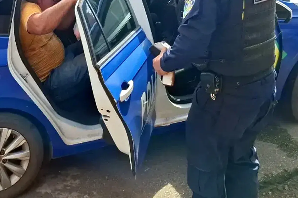 Ação - Foragido condenado por homicídio é preso pela PM em Porto Velho