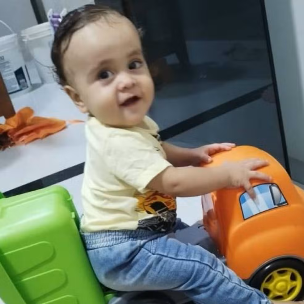 Bebê de 1 ano morre afogado dentro de balde em Vilhena, RO