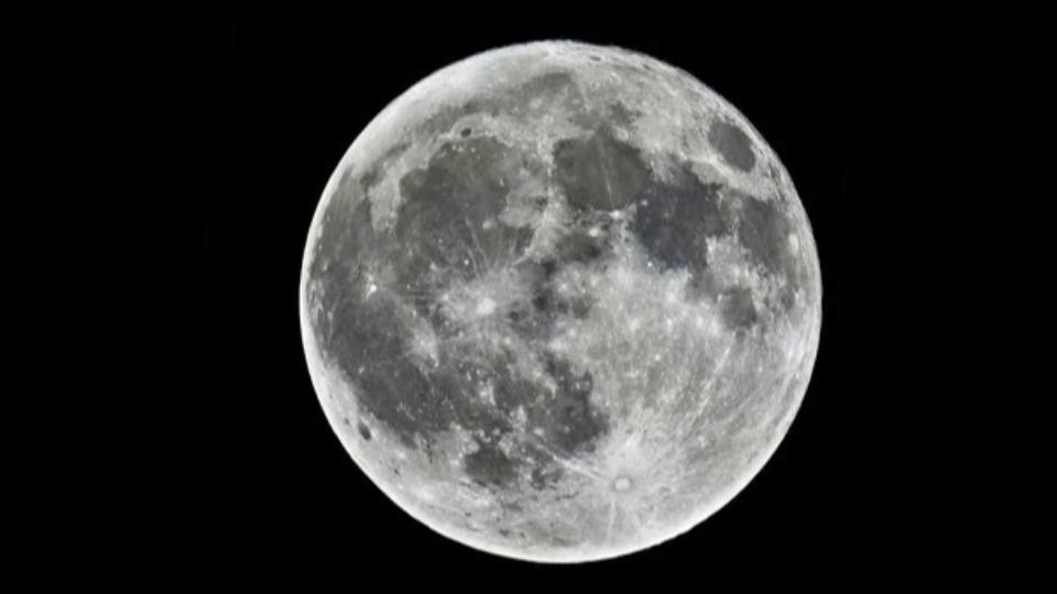 Brasil - Lua Azul : Fenômeno raro vai iluminar o céu no fim de maio
