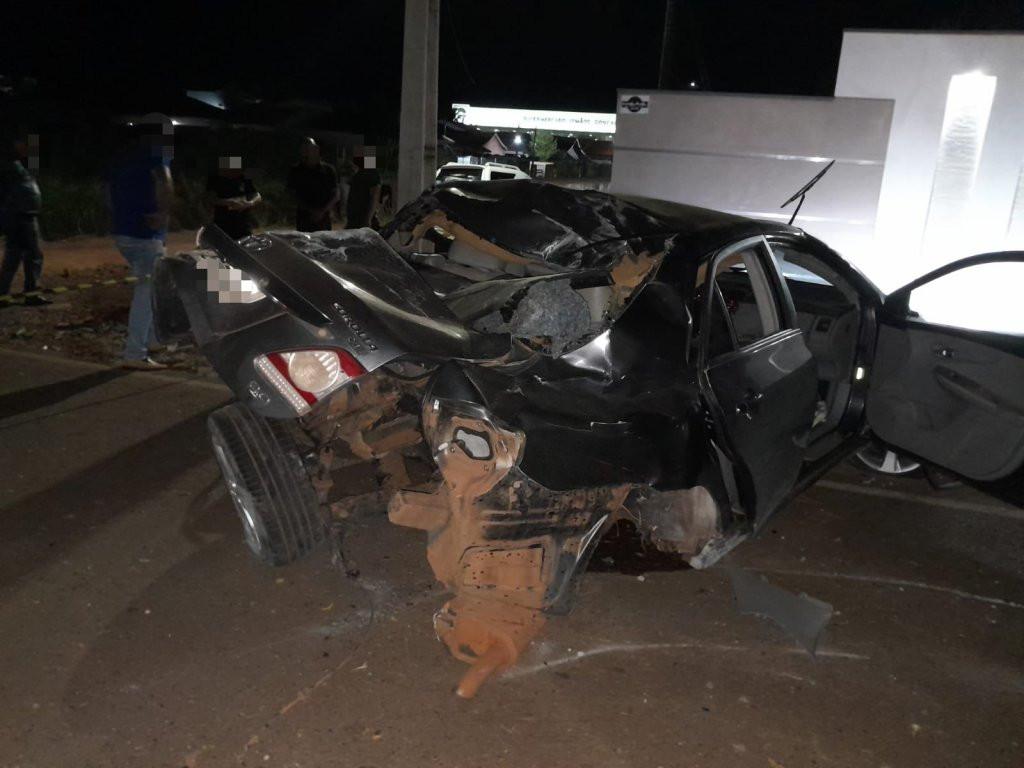 CAPOTAMENTO - TRAGÉDIA: Adolescente morre após perder controle de carro e capotar no centro de Rolim de Moura