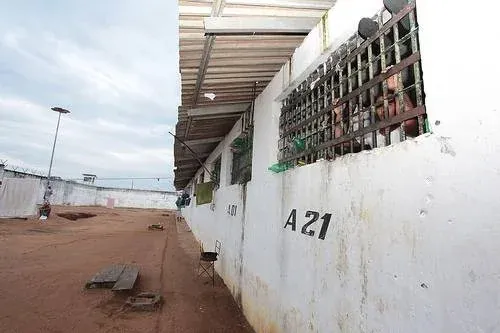 cidade - Oito apenados pegam quase 200 anos por morte de colega de cela