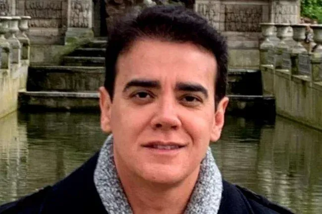 Direito e Justiça - Justiça mantém a liberdade de médico e ex-deputado acusado de estupro da filha de 2 anos