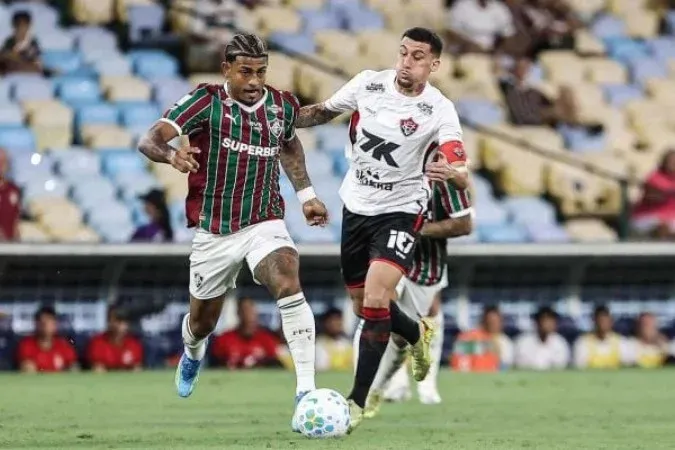 Futebol - Brasileirão: Fluminense marca no final e evita derrota para o Vitória