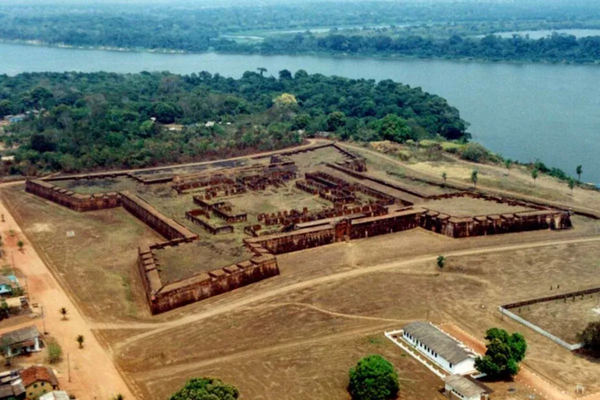 GOVERNO NAS REGIÕES Turismo histórico de Rondônia está de portas abertas na região Madeira-Mamoré