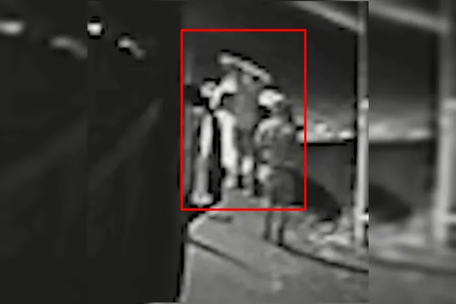 Lamaçal de sangue: mulher é morta a facadas pelo ex na frente do filho. Veja vídeo
