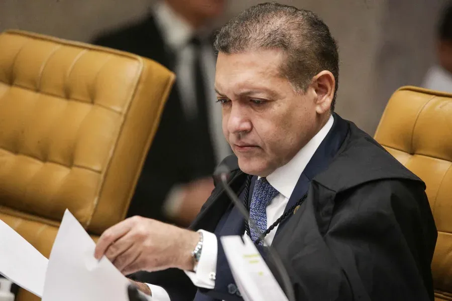 Manoela Alcântara - Nunes Marques é o relator do pedido de revisão criminal de Bolsonaro no STF