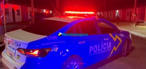 Polícia - Jovem é atacado a facadas por homem ciumento em posto de combustíveis de Candeias do Jamari