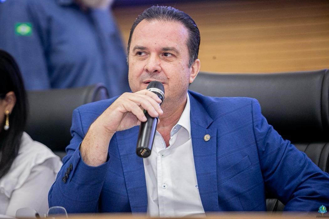 Política - Em Rondônia, Lei Marta Isabelle, de Dr. Luís do Hospital, fortalece busca ativa escolar
