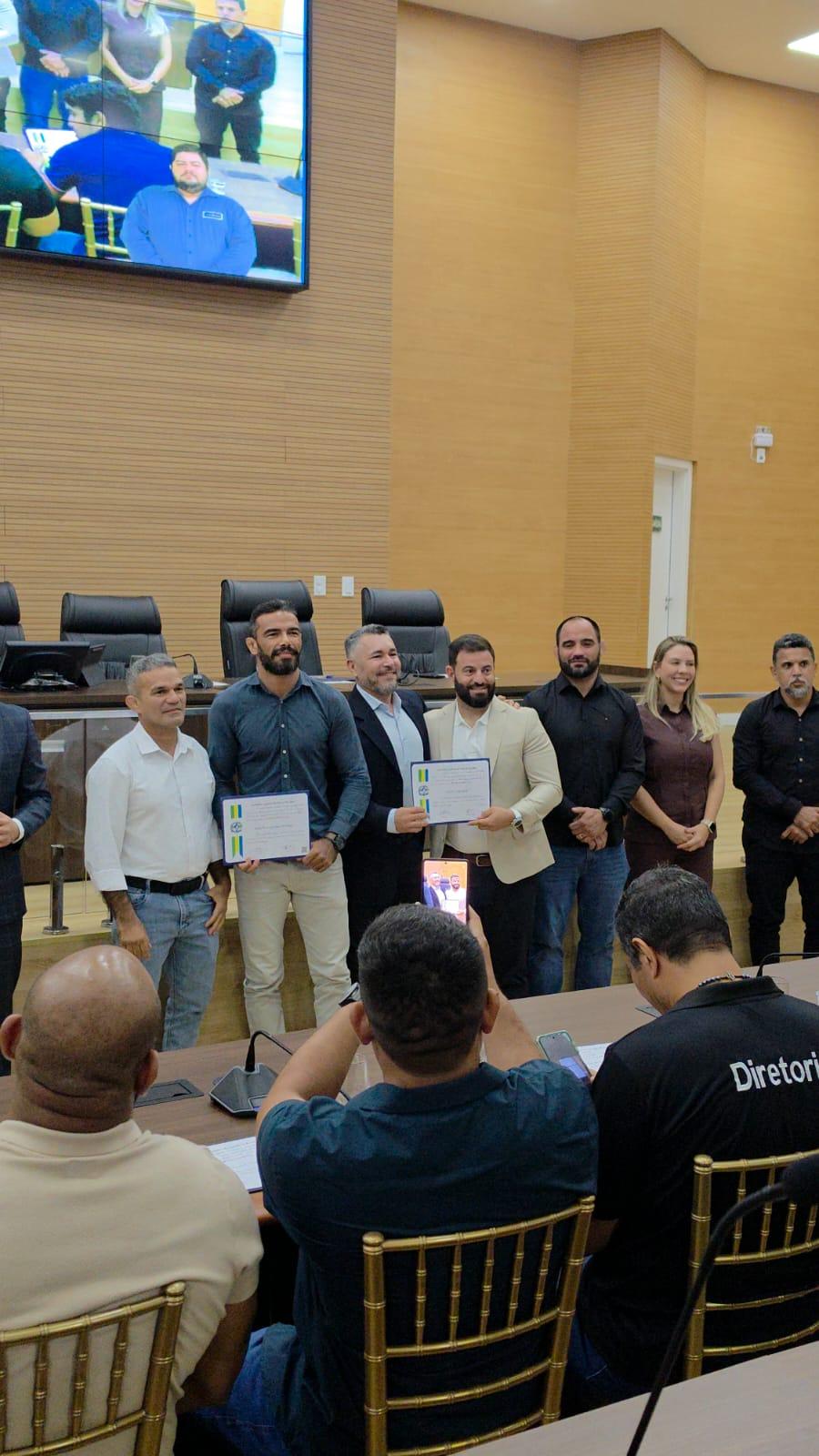 Rafael Godoi recebe monção de louvor da Assembleia Legislativa pelo incentivo ao Jiu-jitsu