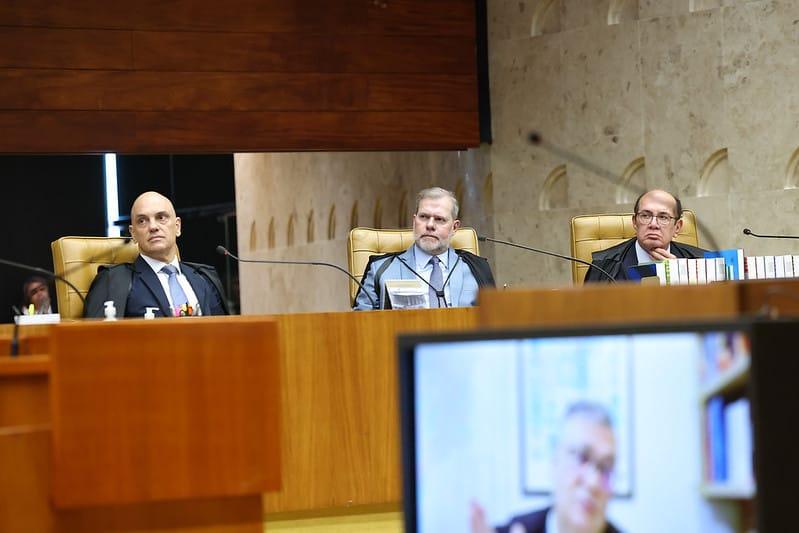 Real Time Big Data - Pesquisa: 55% dos brasileiros não confiam no STF