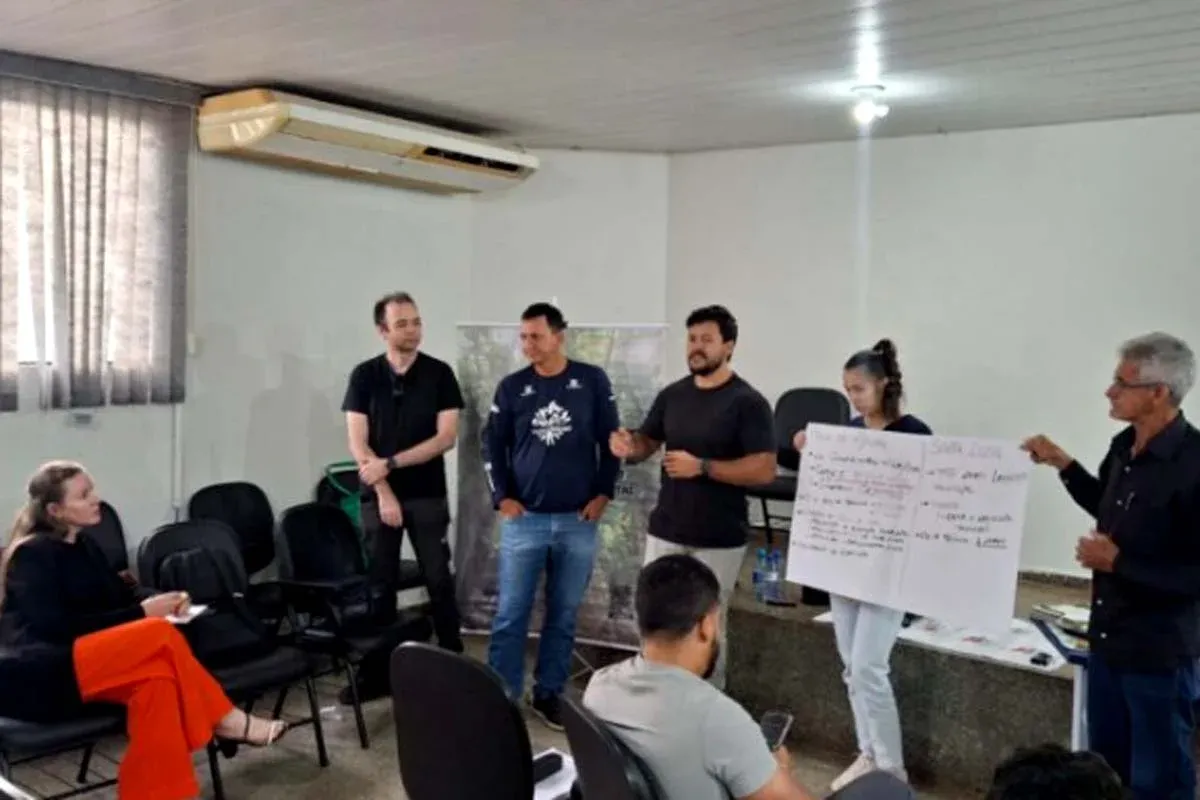ROLIM DE MOURA Prefeitura fortalece combate às queimadas com capacitação estratégica da SEDAM para elaboração do plano ambiental de 2026