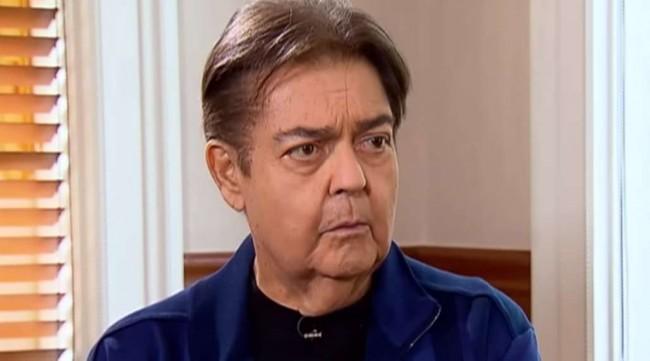 Sociedade - Faustão é hospitalizado em São Paulo