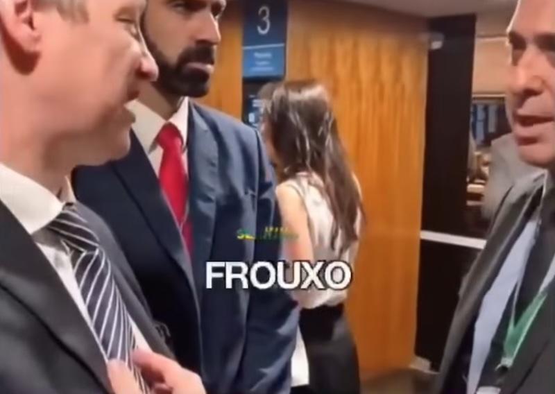 Vídeo - Ameaças sem precedentes - Oposição exige afastamento de general que tentou intimidar deputado em plena Câmara