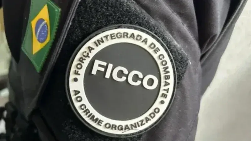 cidade - FICCO/RO apreende drogas e prende três pessoas em flagrante por tráfico em Rolim de Moura