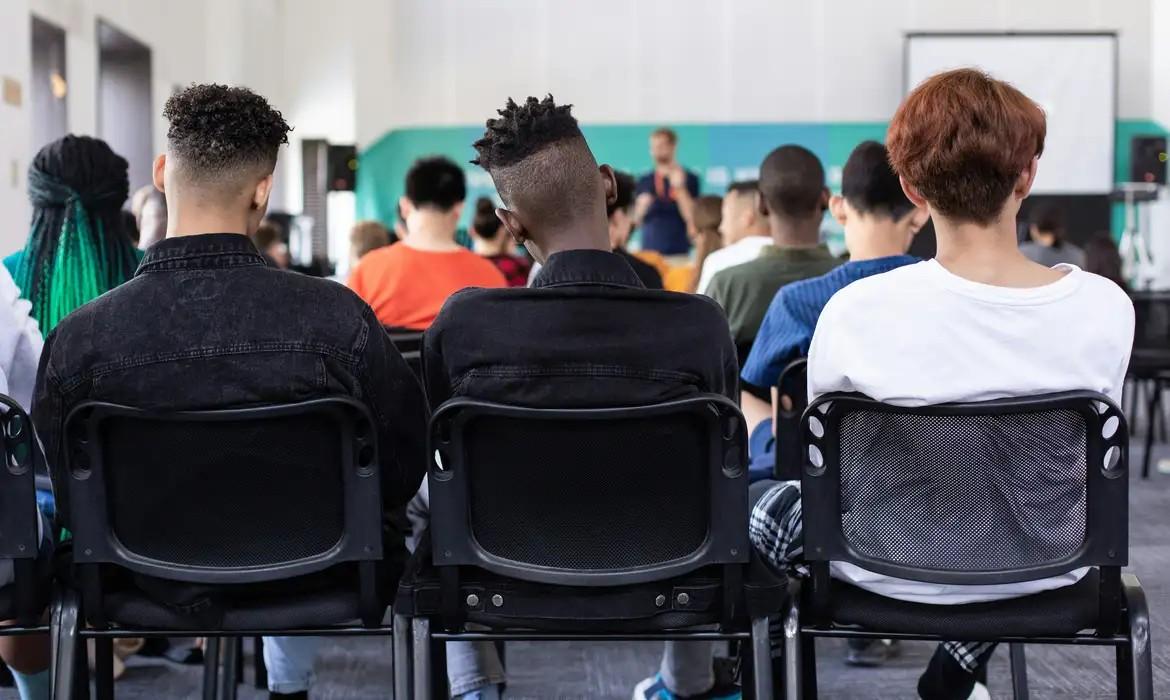 Concursos e Empregos - Candidatos ao Enem têm até a noite desta segunda para pagar inscrição