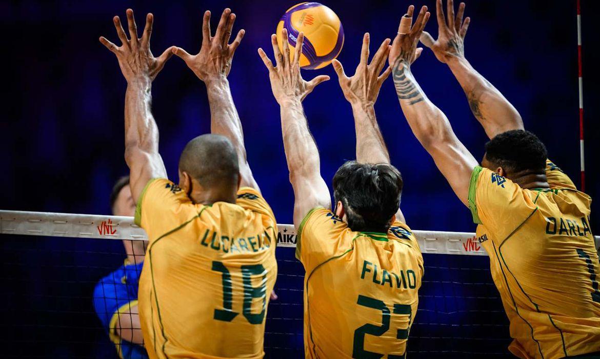 Esportes Brasil pega Itália atrás de reabilitação na Liga das Nações de vôlei