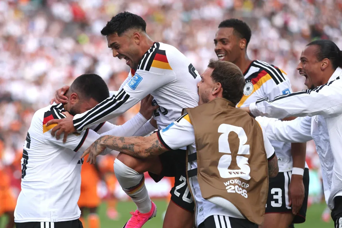 Esportes - Copa do Mundo: 9º dia tem Alemanha classificada e goleada da Holanda