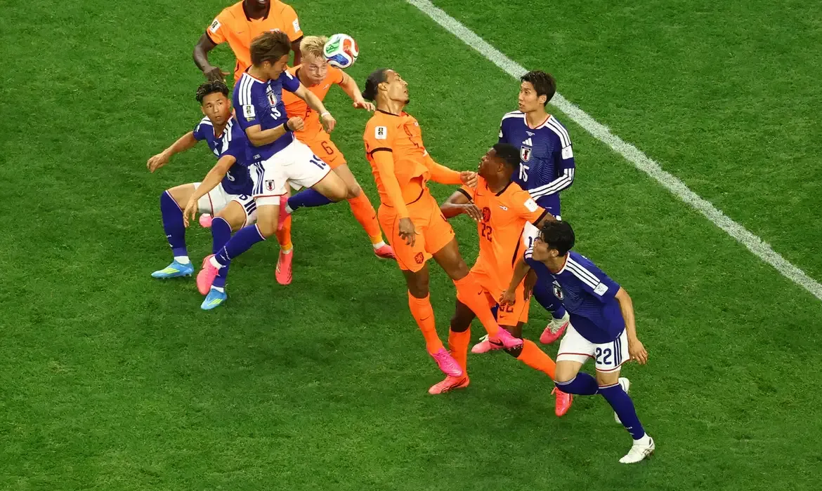 Esportes - Japão arranca empate e Costa do Marfim vence Equador com gol no fim