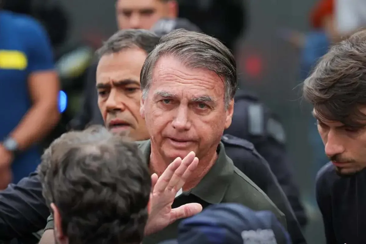 INQUÉRITO - Gonet diz que não vê falta grave no caso da arma de Bolsonaro