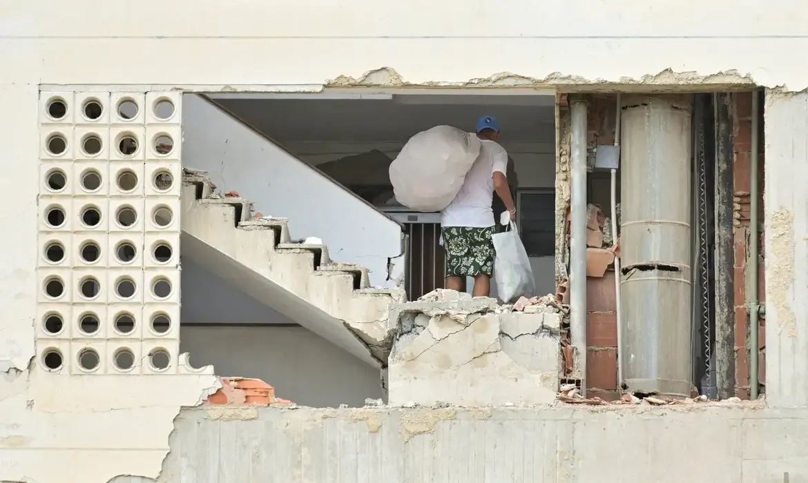 Internacional - Número de mortos por terremoto na Venezuela se aproxima de 1.500