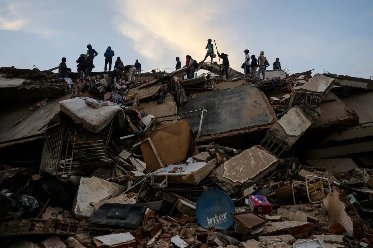 VÍDEO - Mundo - Número de mortos após terremotos na Venezuela sobe para 1.430