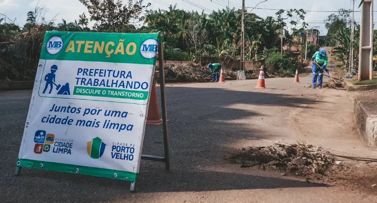 Notícias - Bairro Nova Esperança em Porto Velho recebe manutenção em via após obra de drenagem