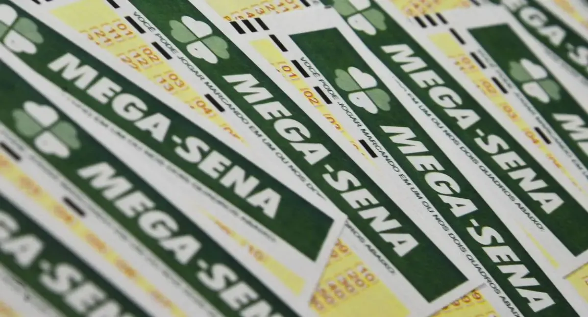 Notícias - Mega-Sena sorteia prêmio acumulado de 42 milhões de reais