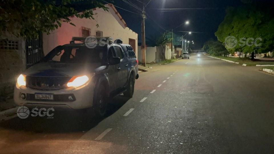 Plantão de Polícia -  Homem é baleado e esfaqueado durante tentativa de homicídio na zona leste de Porto Velho