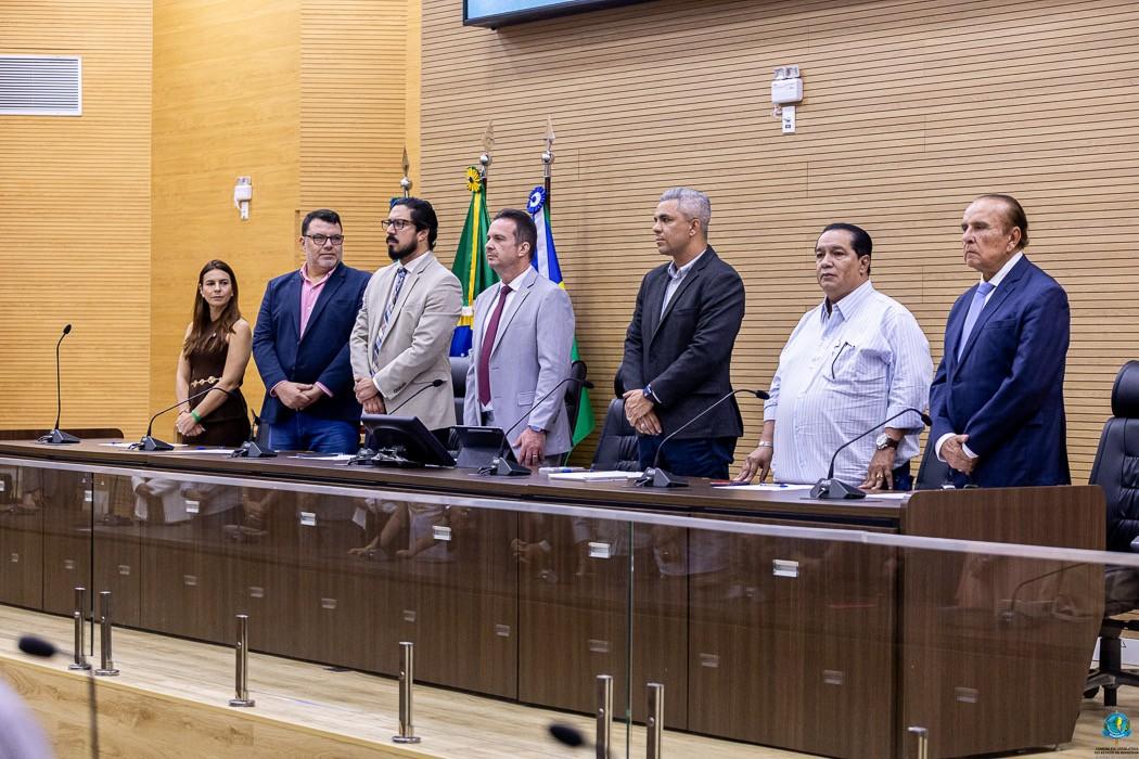 Política - Assembleia celebra os 20 anos da primeira turma de Jornalismo formada em Rondônia em sessão solene