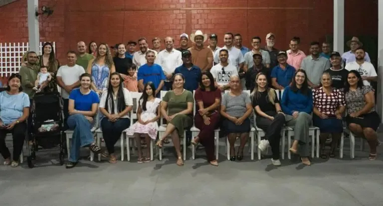 Política - Hildon e Cirone visitam 23 municípios em pré-campanha