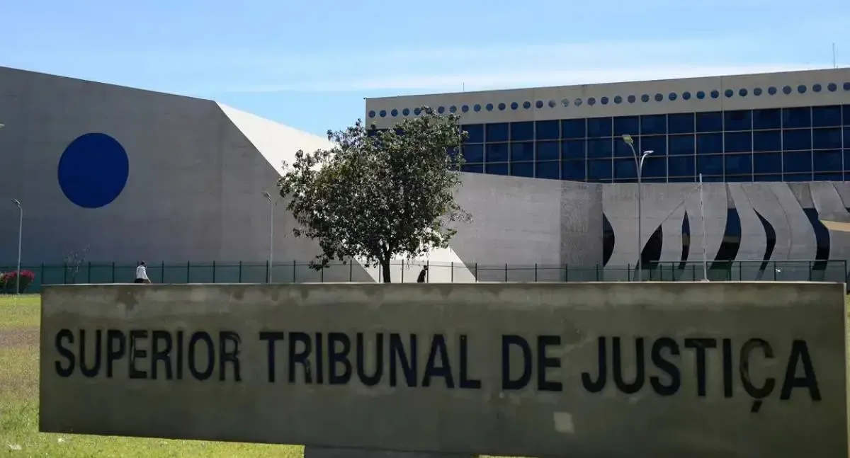 Política -  STJ mantém absolvição em caso de estupro de vulnerável