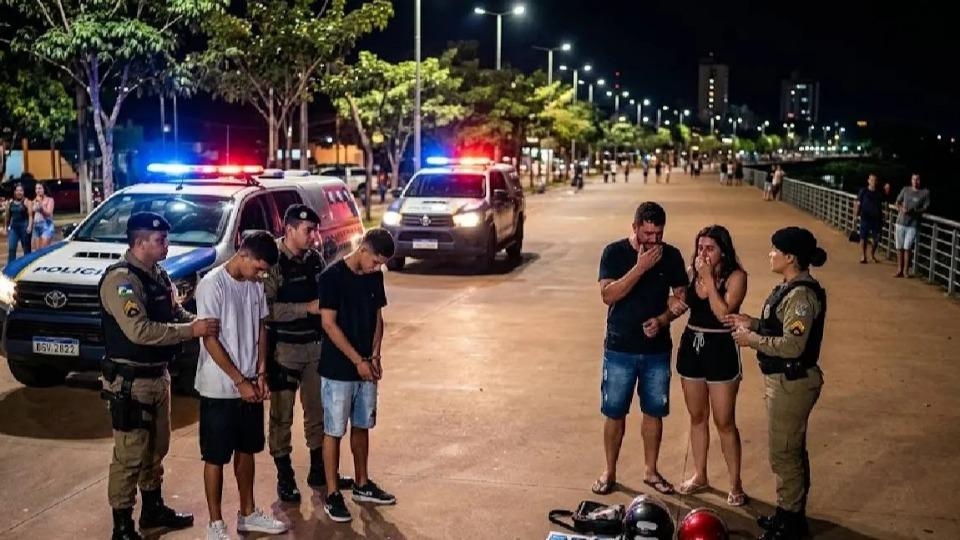 Rondônia - Extorsão no Espaço Alternativo: dupla é presa após ameaçar casal e roubar celulares em Porto Velho