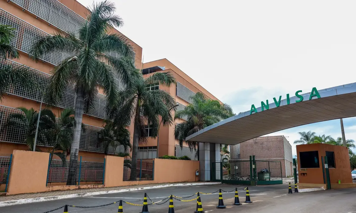 Saúde - Anvisa determina recolhimento de lotes de antibióticos