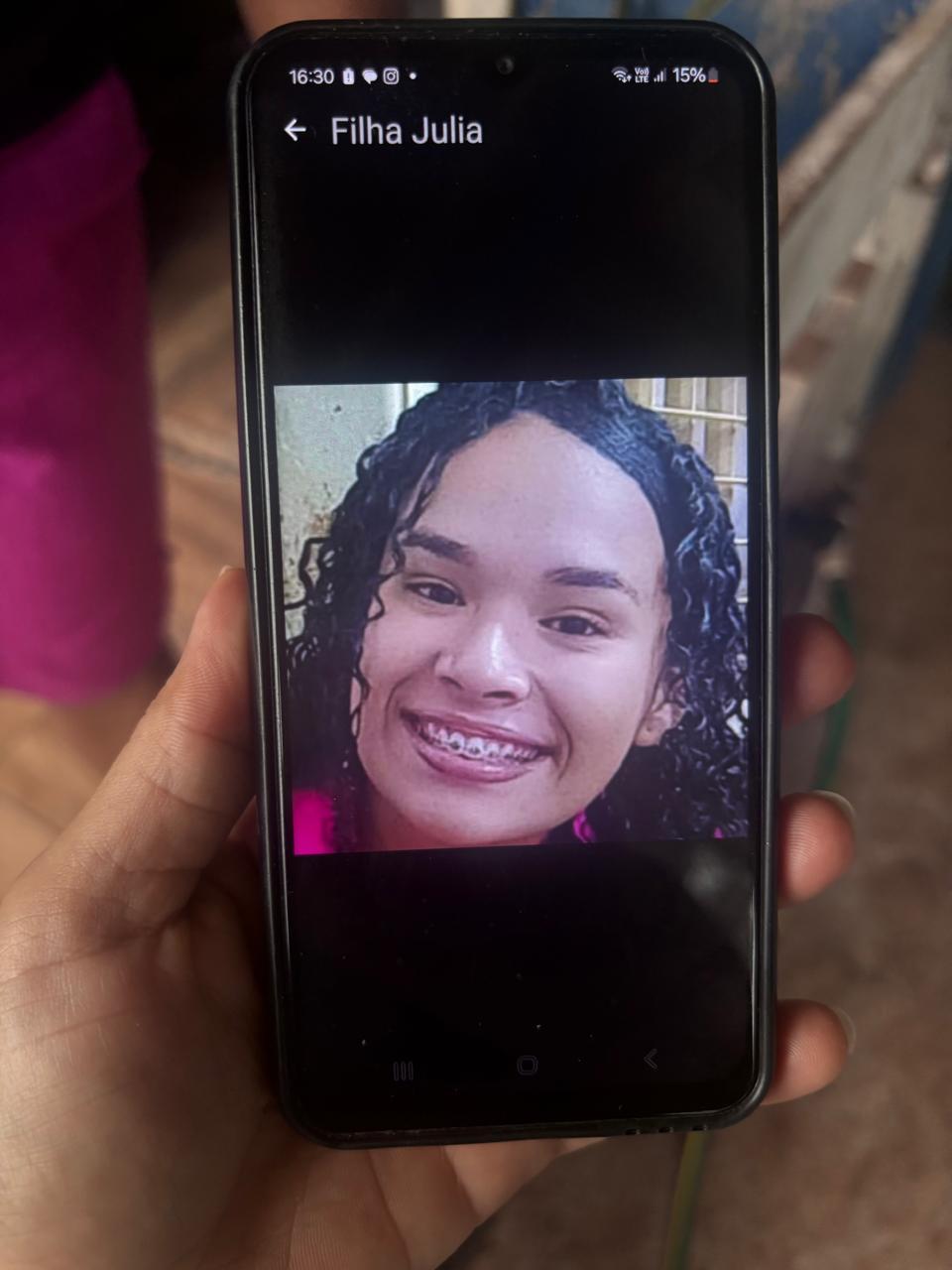 URGENTE | JULIA, DE 14 ANOS, ESTÁ DESAPARECIDA EM ROLIM DE MOURA 